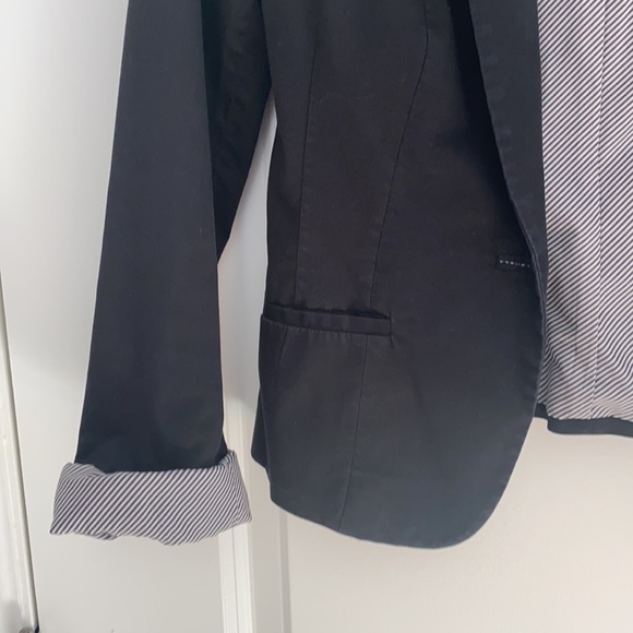 H&M tailored black blazer - Picture 3 of 4